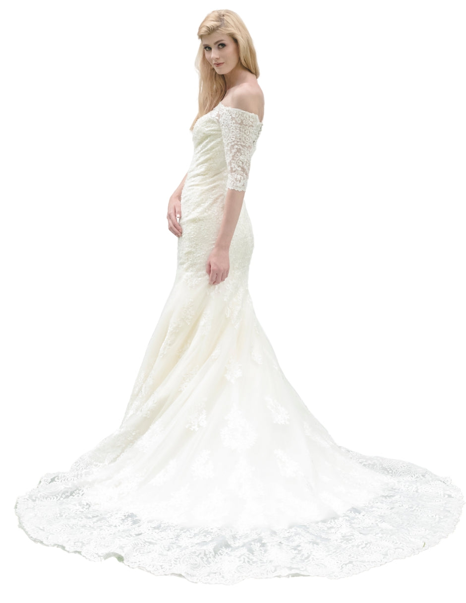 Casey vestido hombros descubiertos con falda sirena. Encaje romántico cespecatacular y elegante
